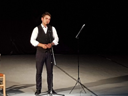 Marosán Csaba színművész irodalmi estje Ditróban - Humor az irodalomban RO